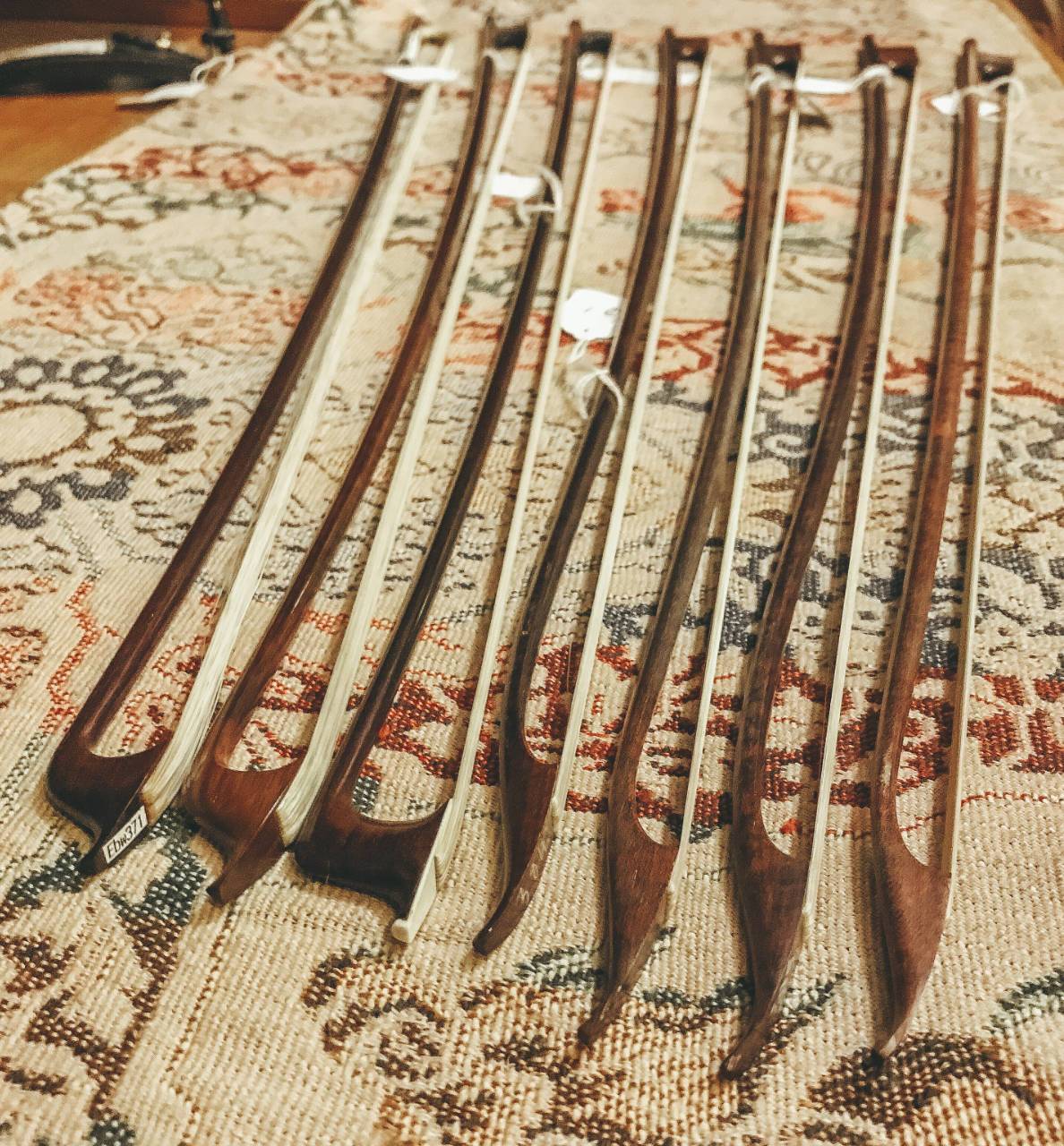 Baroque Violin Bows and Modern Bows